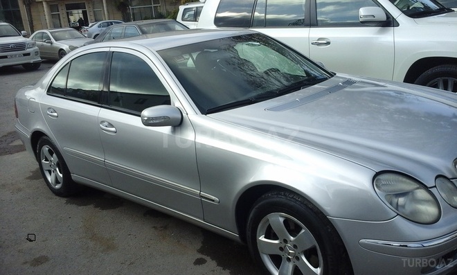 Mercedes E 270 2002, 473,000 km - 2.7 l - Bakı