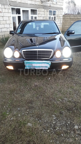 Mercedes E 240 2001, 124,815 km - 2.6 l - Lənkəran