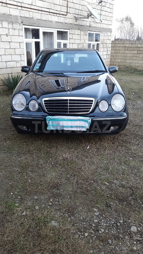 Mercedes E 240 2001, 124,815 km - 2.6 l - Lənkəran