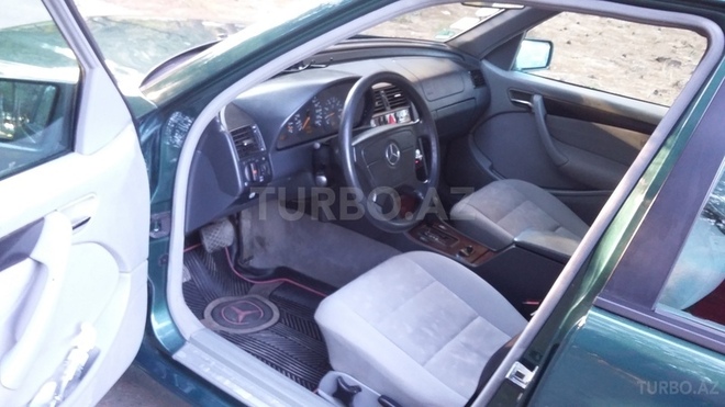 Mercedes C 180 1999, 270,000 km - 1.8 l - Sumqayıt