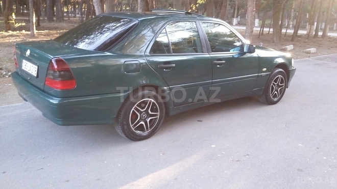 Mercedes C 180 1999, 270,000 km - 1.8 l - Sumqayıt
