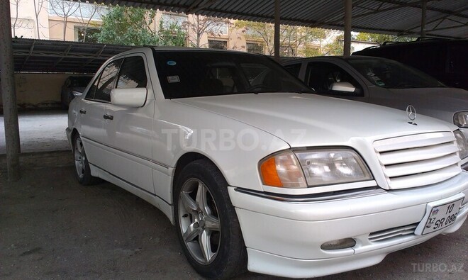 Mercedes C 230 1999, 233,000 km - 2.3 l - Bakı
