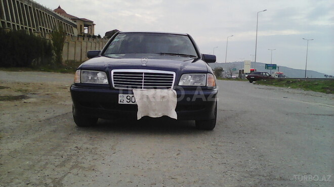 Mercedes C 240 1998, 302,000 km - 2.4 l - Bakı