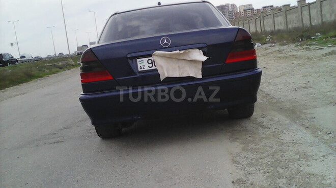 Mercedes C 240 1998, 302,000 km - 2.4 l - Bakı