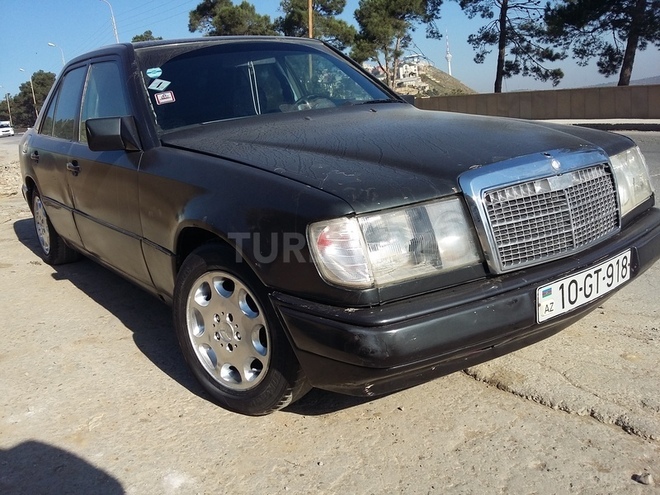 Mercedes E 230 1992, 310,000 km - 2.3 л - Bakı