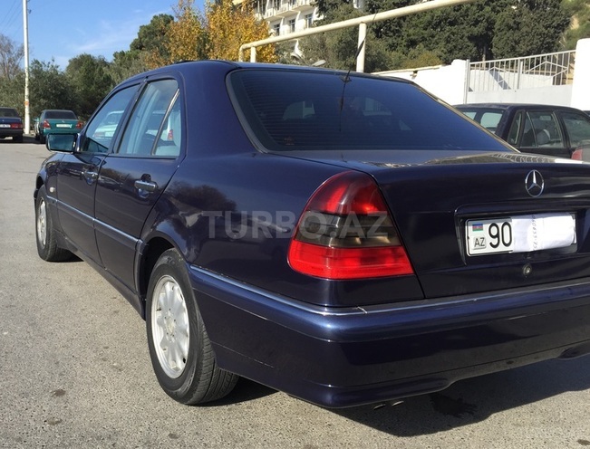 Mercedes C 230 1998, 240,000 km - 2.3 l - Bakı