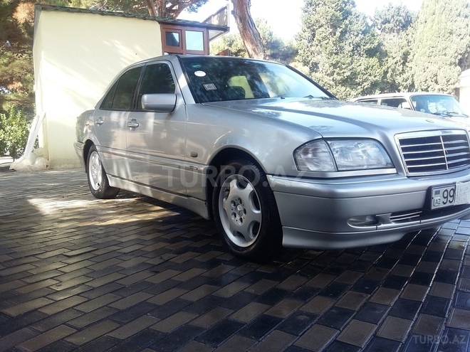 Mercedes C 220 1998, 290,000 km - 2.2 л - Bakı