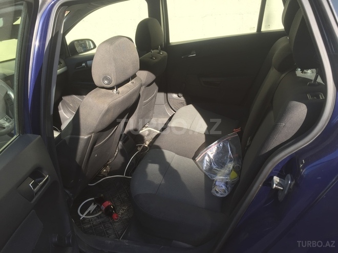 Opel Astra 2006, 247,000 km - 1.9 л - Bakı