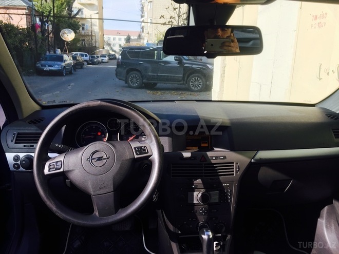 Opel Astra 2006, 247,000 km - 1.9 л - Bakı