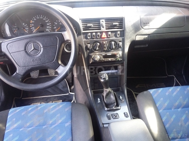 Mercedes C 220 1998, 290,000 km - 2.2 л - Bakı