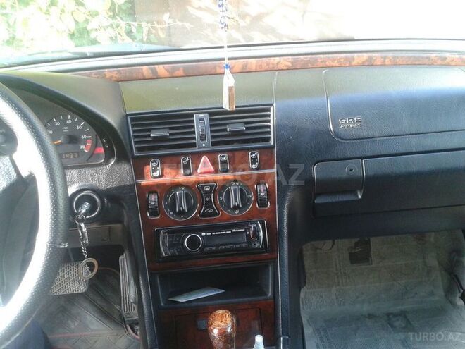 Mercedes C 180 1995, 280,000 km - 1.8 l - Bakı