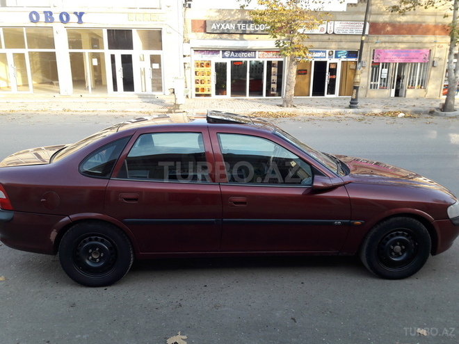 Opel Vectra 1995, 225,800 km - 2.0 l - Bərdə
