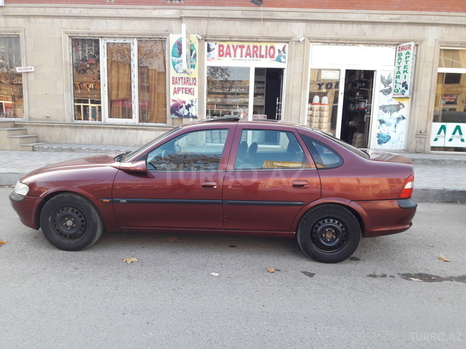 Opel Vectra 1995, 225,800 km - 2.0 l - Bərdə