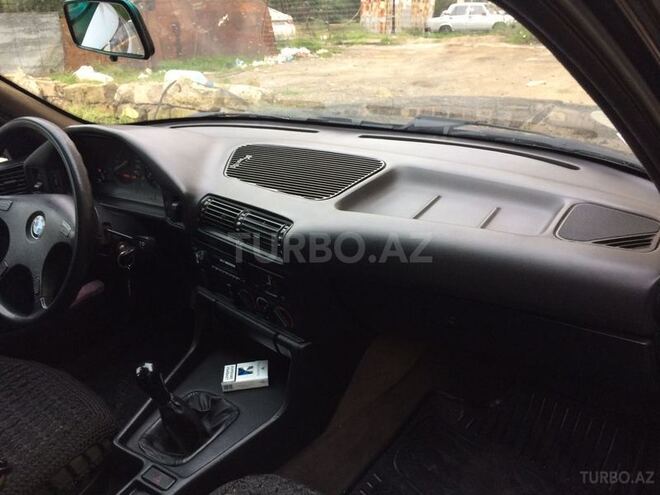 BMW 520 1992, 286,000 km - 2.0 l - Bakı
