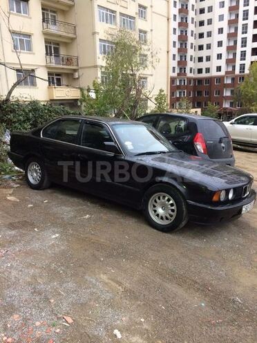 BMW 520 1992, 286,000 km - 2.0 l - Bakı