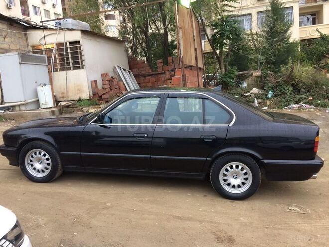 BMW 520 1992, 286,000 km - 2.0 l - Bakı