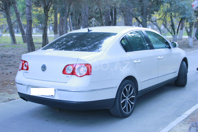 Volkswagen Passat 2010, 145,000 km - 1.8 л - Bakı