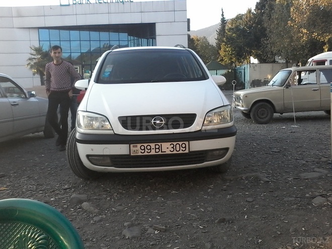 Opel Zafira 2000, 400,000 km - 0.2 l - Zaqatala