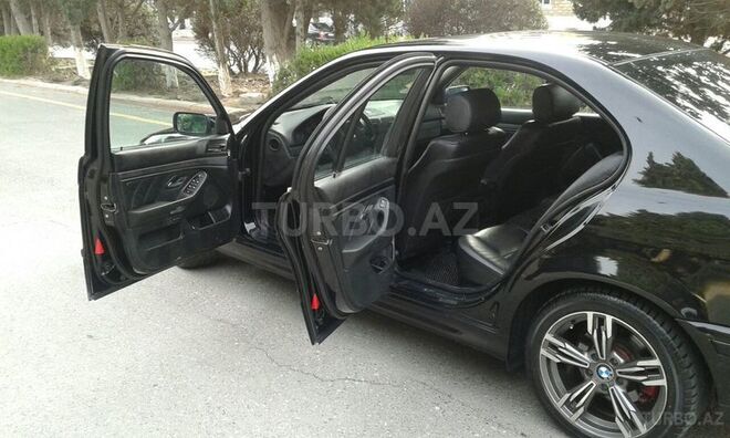 BMW 525 2002, 220,000 km - 2.5 l - Sumqayıt