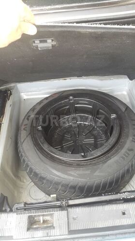 Mercedes E 220 2002, 228,888 km - 2.2 l - Sumqayıt