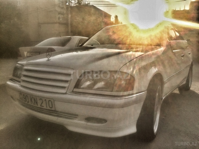 Mercedes C 230 1997, 140,000 km - 2.3 l - Sumqayıt