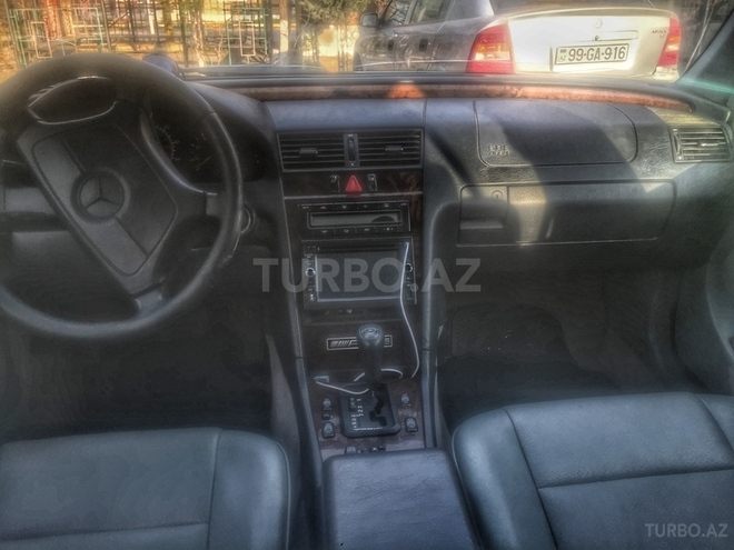 Mercedes C 230 1997, 140,000 km - 2.3 l - Sumqayıt
