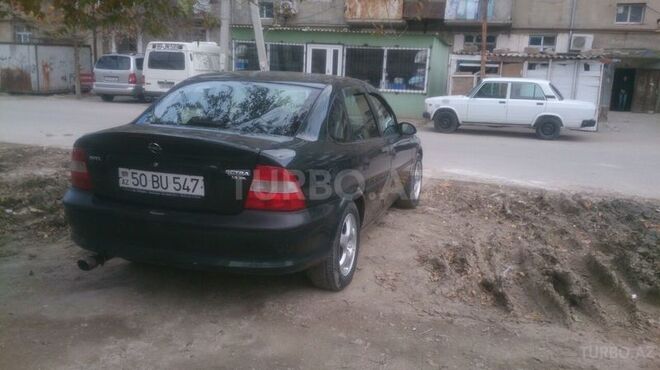 Opel Vectra 1997, 270,000 km - 1.6 l - Sumqayıt