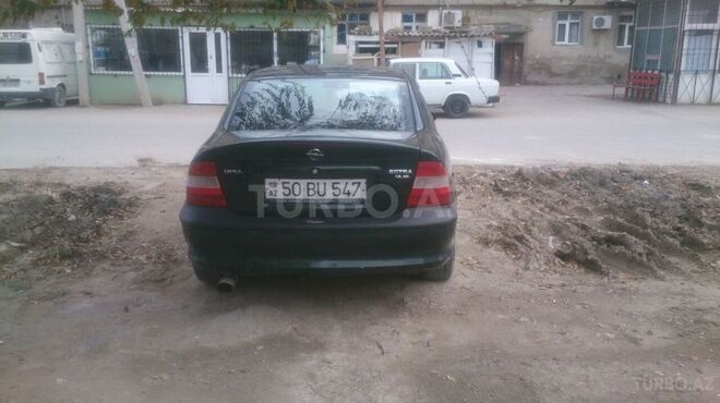 Opel Vectra 1997, 270,000 km - 1.6 l - Sumqayıt