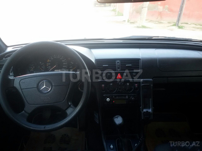 Mercedes C 220 1999, 285,000 km - 2.2 l - Bakı