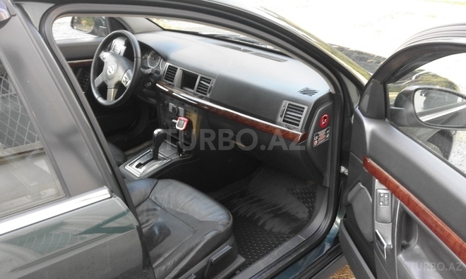Opel Vectra 2005, 180,000 km - 2.5 l - Mingəçevir