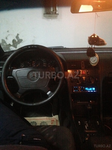 Mercedes C 200 1998, 295,555 km - 2.0 l - Bakı