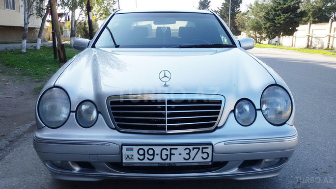 Mercedes E 270 2000, 268,000 km - 2.7 l - Bakı