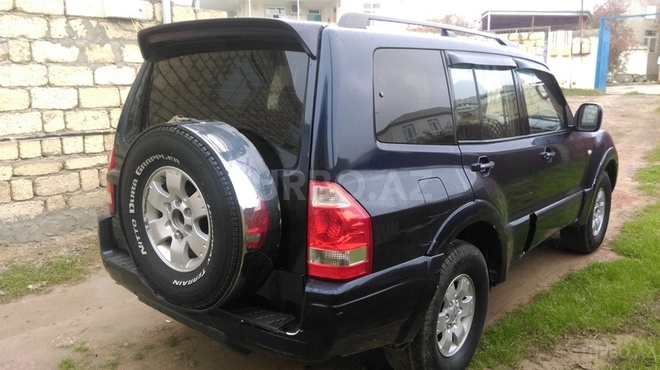 Mitsubishi Pajero 2003, 208,556 km - 3.0 l - Bakı