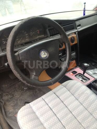 Mercedes 190 1985, 250,000 km - 2.2 l - Bakı