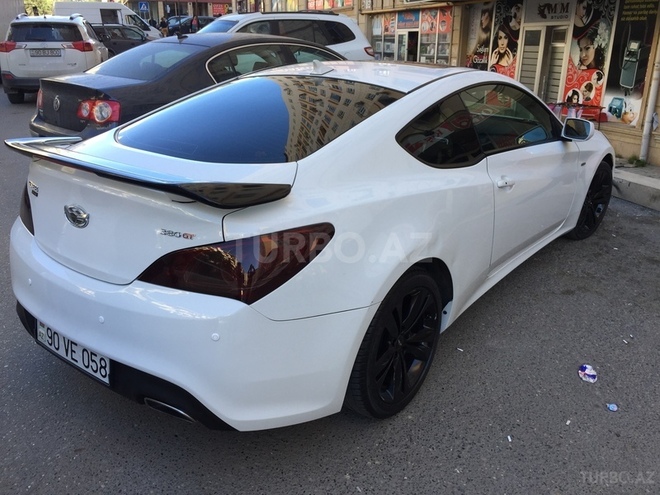 Hyundai Genesis 2010, 140,000 km - 2.0 l - Bakı