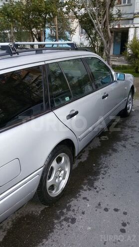 Mercedes E 230 1997, 300,000 km - 2.3 l - Bakı