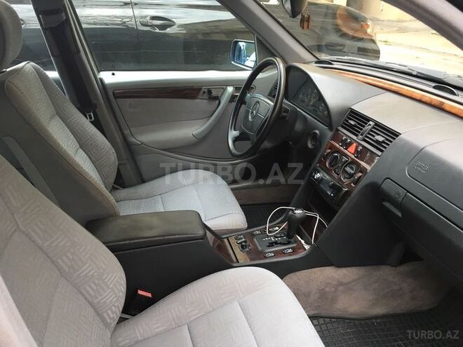 Mercedes C 200 1998, 254,000 km - 2.0 l - Bakı