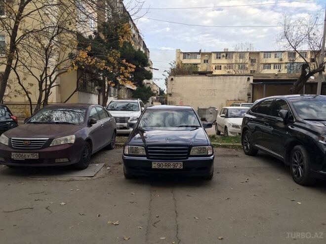 Mercedes C 200 1998, 254,000 km - 2.0 l - Bakı