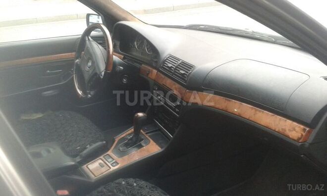 BMW 523 1997, 293,000 km - 2.5 л - Bakı