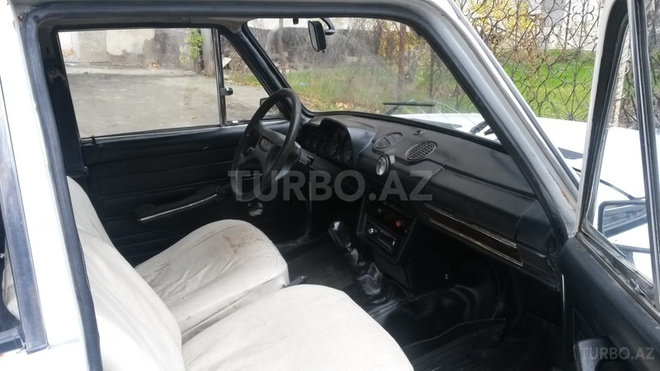LADA (VAZ) 2106 1983, 196,000 km - 1.6 л - Bakı