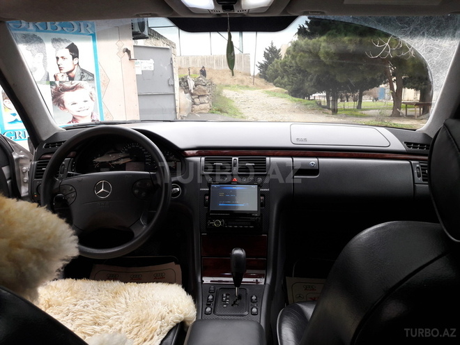 Mercedes E 200 2000, 273,000 km - 2.0 л - Bakı