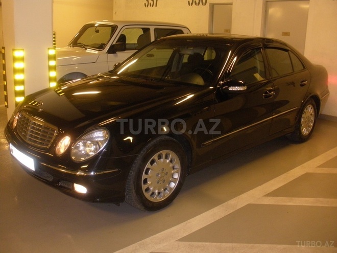 Mercedes E 240 2004, 20,000 km - 2.6 l - Bakı