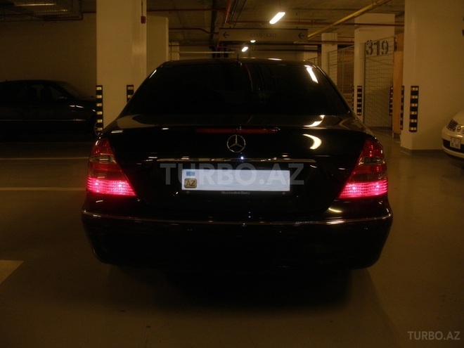 Mercedes E 240 2004, 20,000 km - 2.6 l - Bakı