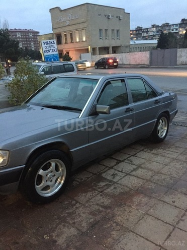 Mercedes 190 1993, 328,729 km - 2.0 л - Bakı