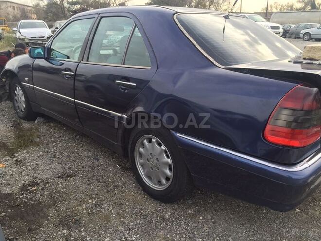 Mercedes C 230 1997, 198,000 km - 2.3 л - Bakı