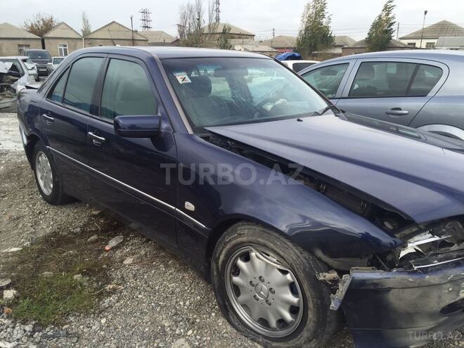 Mercedes C 230 1997, 198,000 km - 2.3 л - Bakı