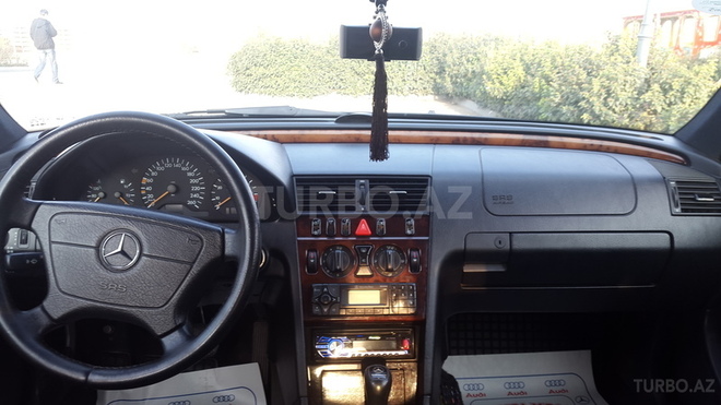 Mercedes C 240 2000, 331,165 km - 2.4 l - Şəmkir