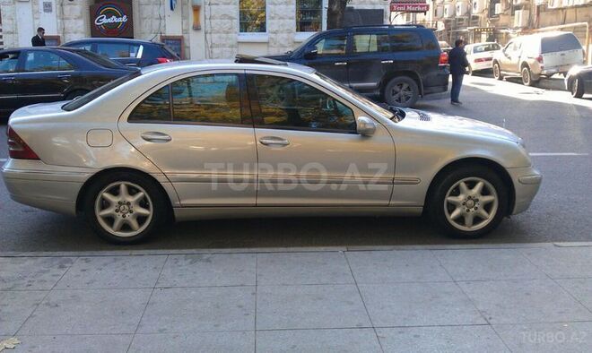 Mercedes C 240 2001, 150,000 km - 2.4 л - Bakı