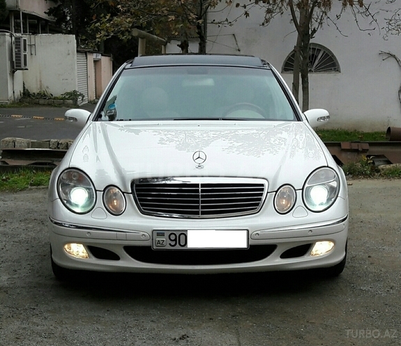 Mercedes E 320 2003, 252,000 km - 3.2 l - Bakı