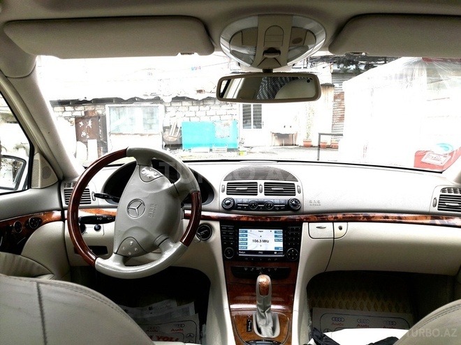 Mercedes E 320 2003, 252,000 km - 3.2 l - Bakı